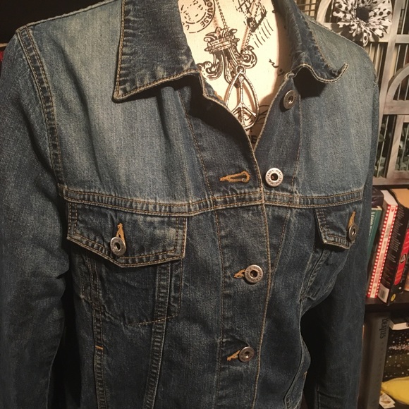 Jean jacket - Picture 4 of 4